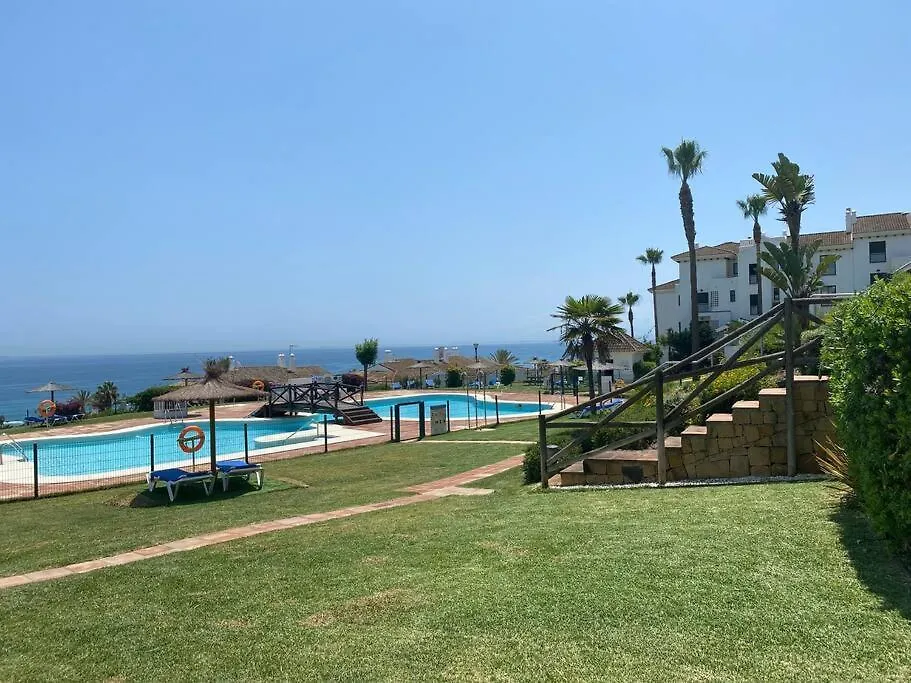 Shanti Sea View Apartment Alcaidesa