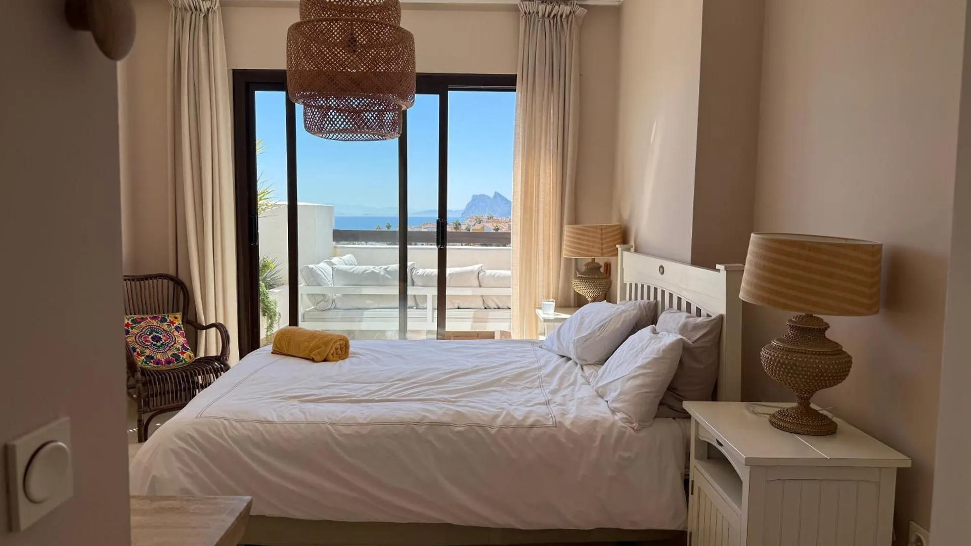 Shanti Sea View Apartment Alcaidesa 0*,  Spain